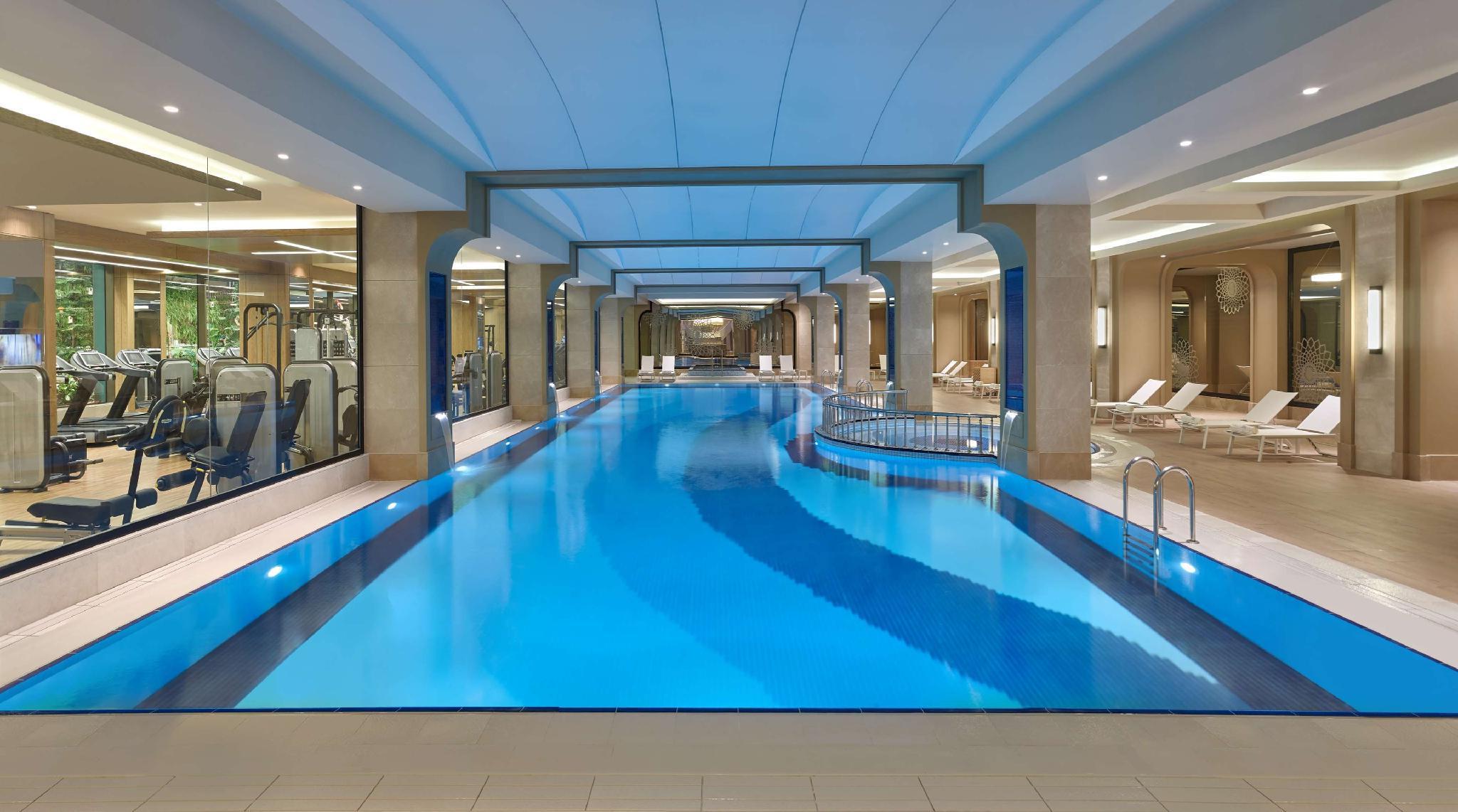 精英世界欧洲酒店 伊斯坦布尔 外观 照片 The pool at the Four Seasons Hotel, London