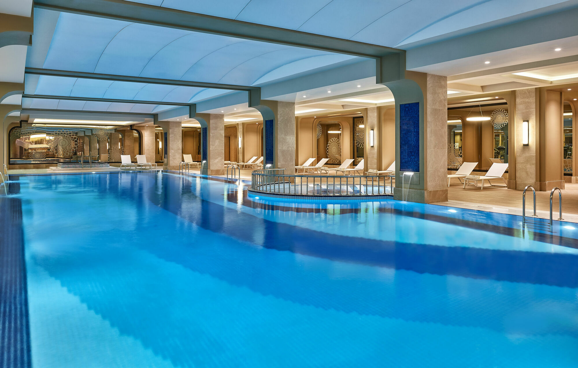 精英世界欧洲酒店 伊斯坦布尔 外观 照片 Indoor pool