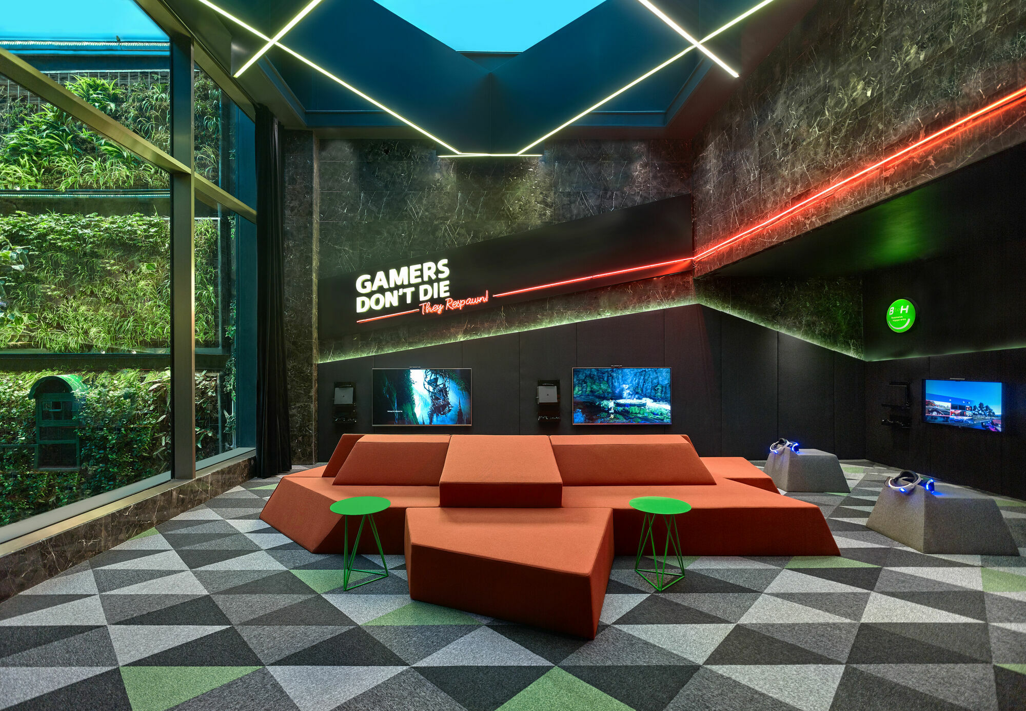 精英世界欧洲酒店 伊斯坦布尔 外观 照片 The interior of the Razer Store in Singapore
