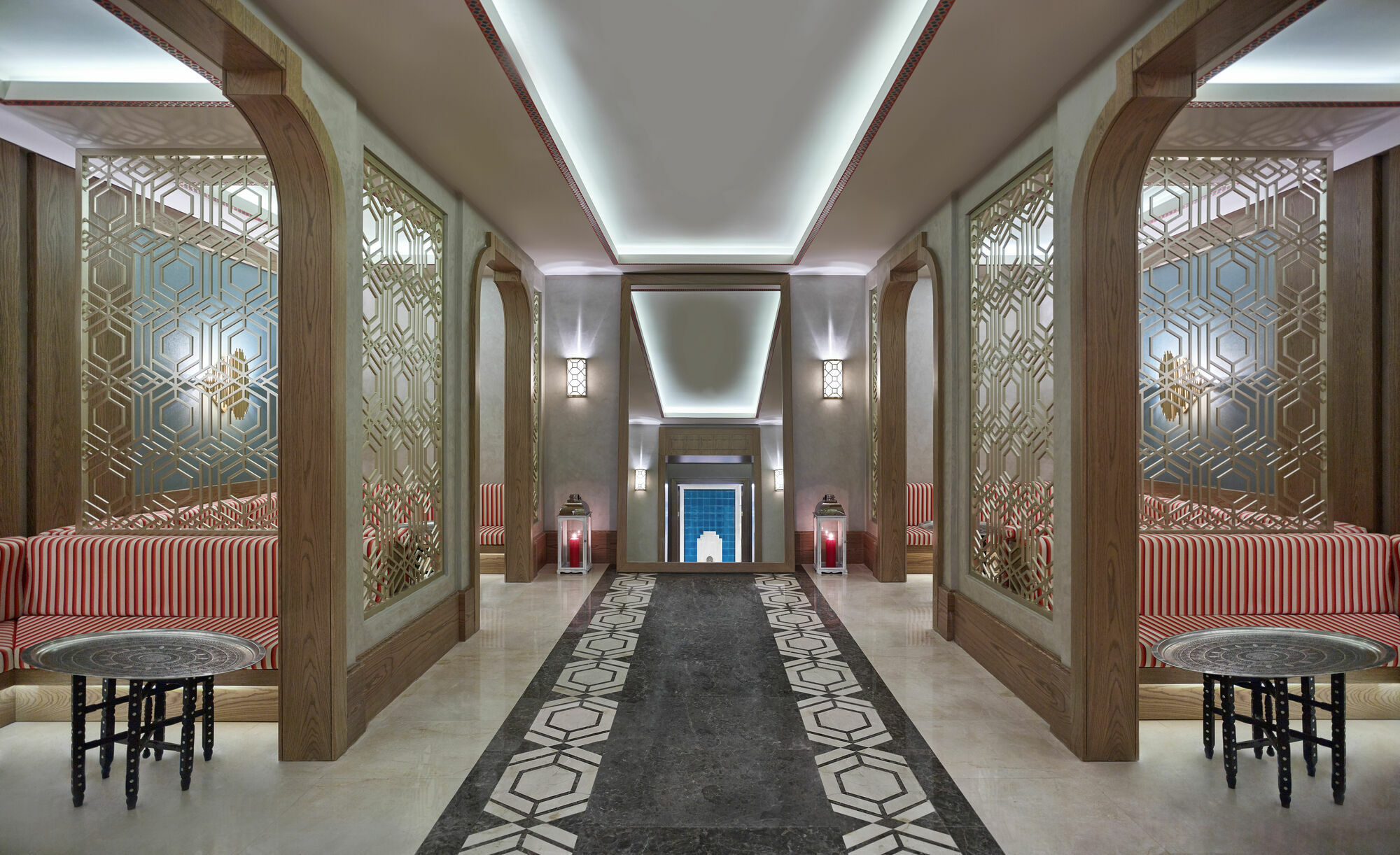 精英世界欧洲酒店 伊斯坦布尔 外观 照片 The interior of the hotel